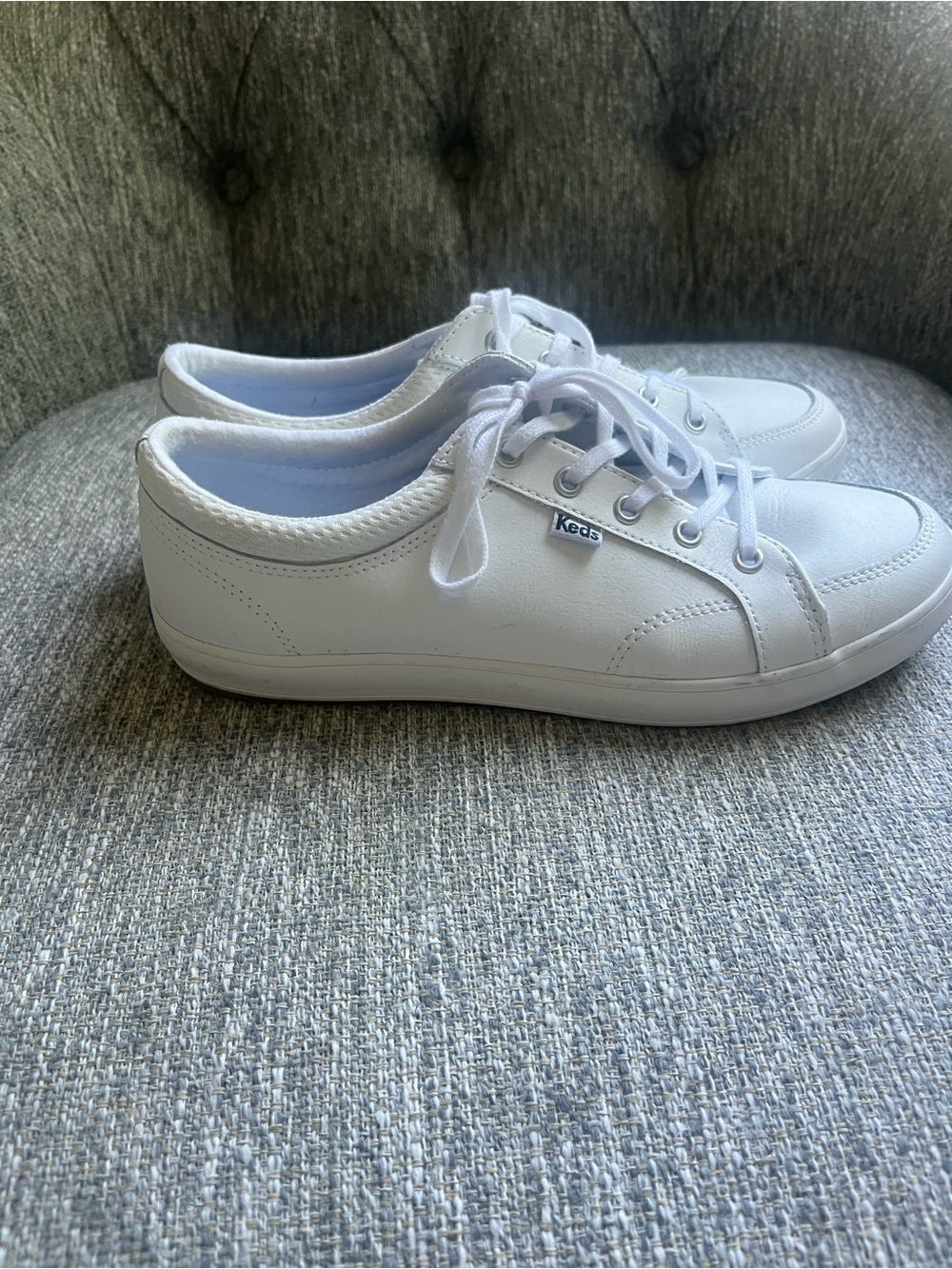 KEDS - woman’s Keds low top leather sneakers- size 8 - Picture 5 of 8